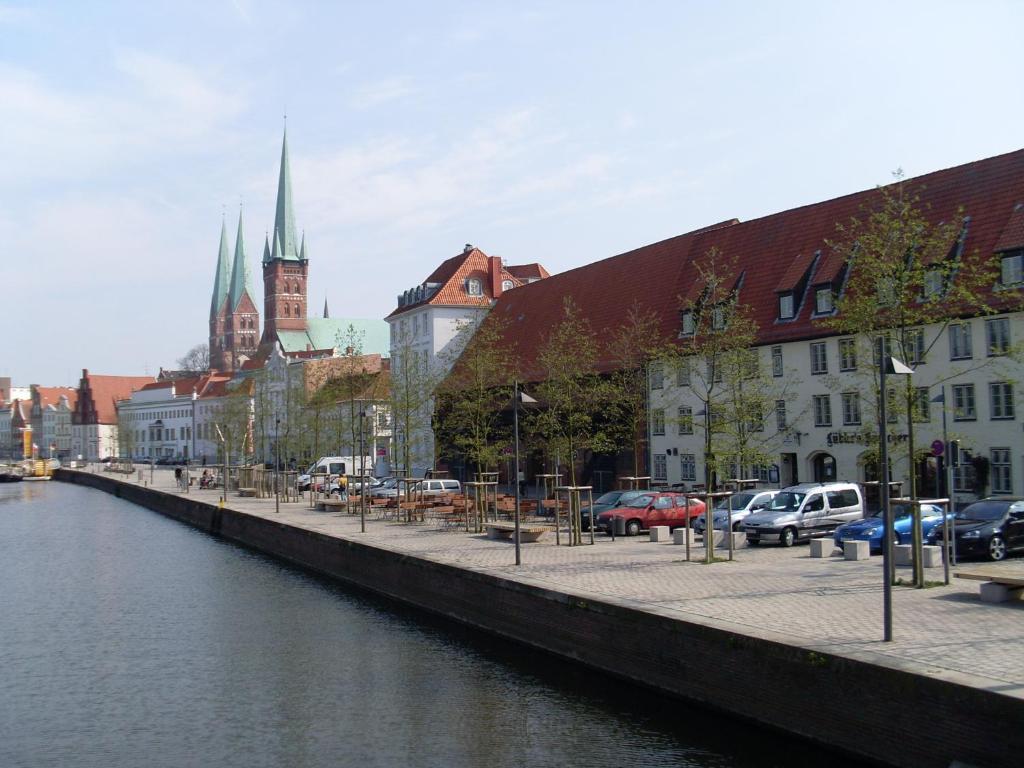 Cvjm Hotel Am Dom Lübeck Eksteriør billede